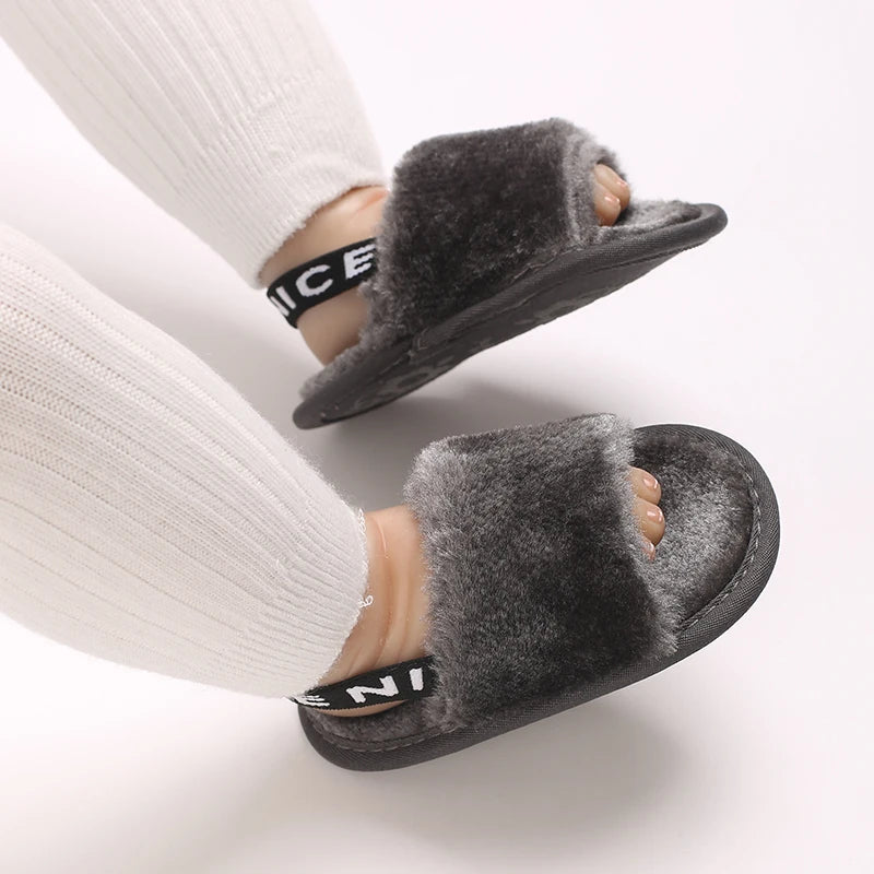 Plush Cute baby toddler Shoes Baby sandals  baby Slippers Suitable For newborn baby girl boy