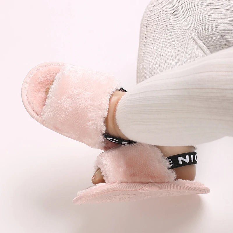 Plush Cute baby toddler Shoes Baby sandals  baby Slippers Suitable For newborn baby girl boy