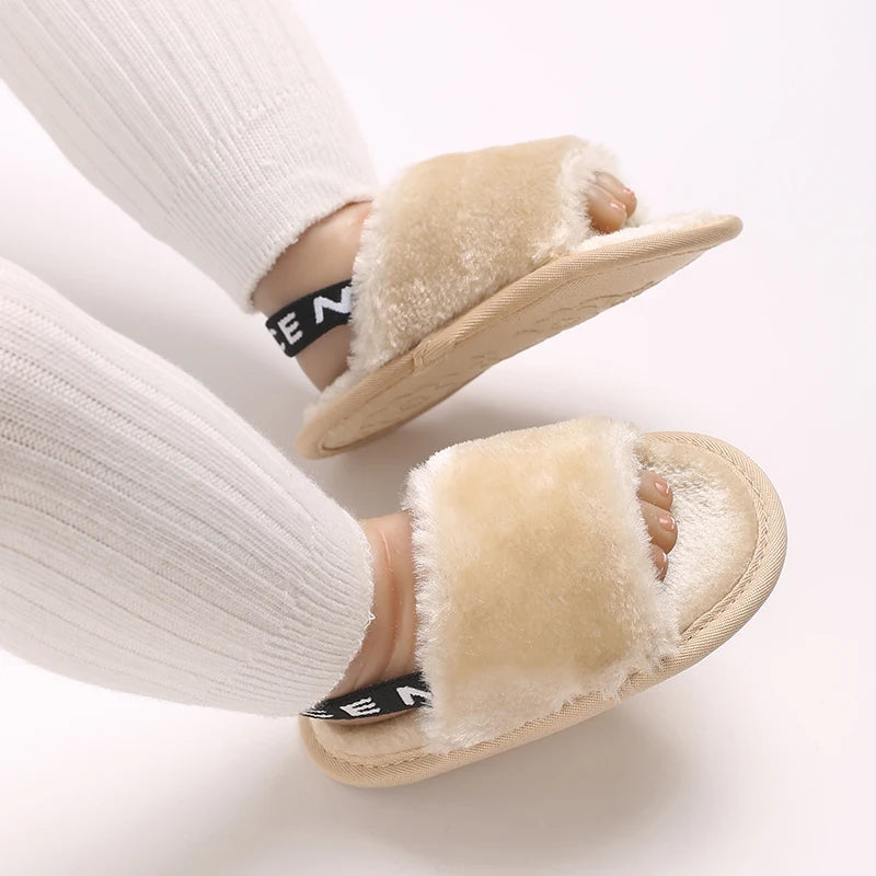 Plush Cute baby toddler Shoes Baby sandals  baby Slippers Suitable For newborn baby girl boy