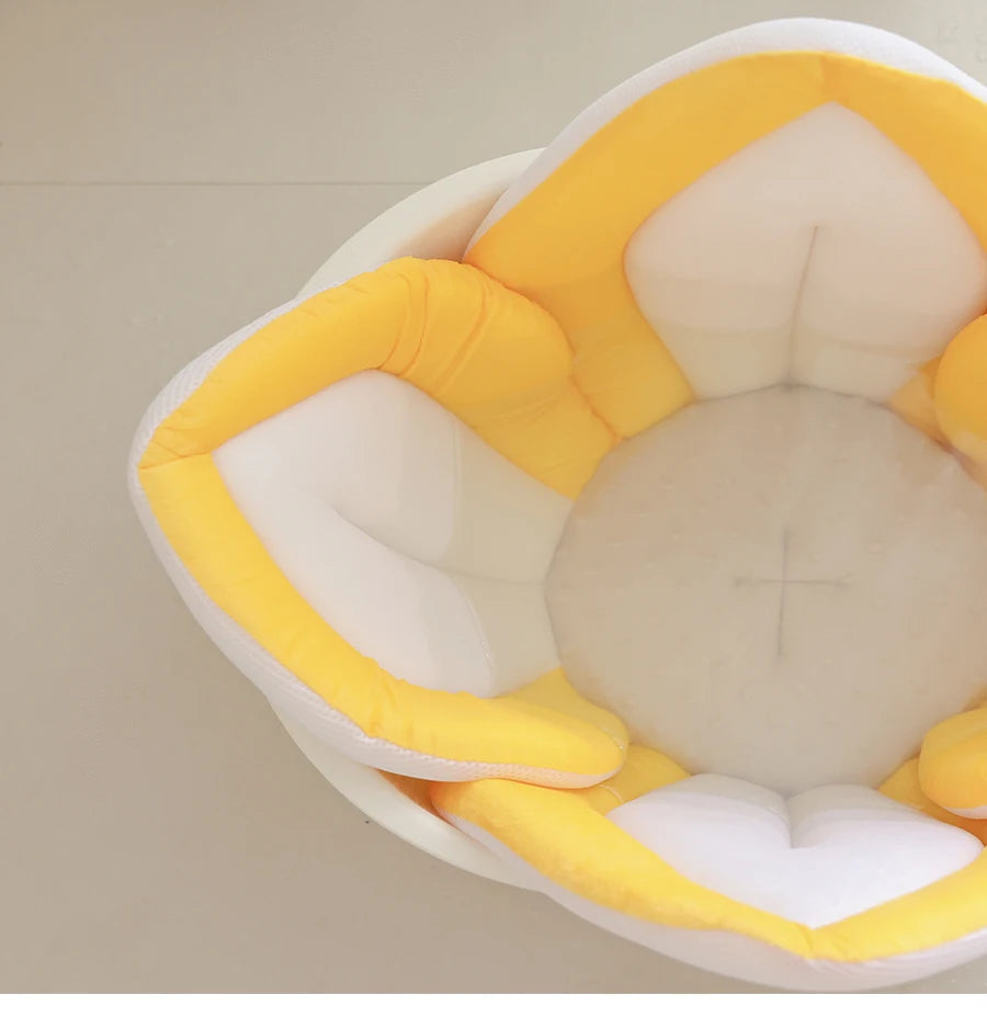 Baby bath mat can lie down fold newborn creative flower bath mat baby bath lotus safety cushion